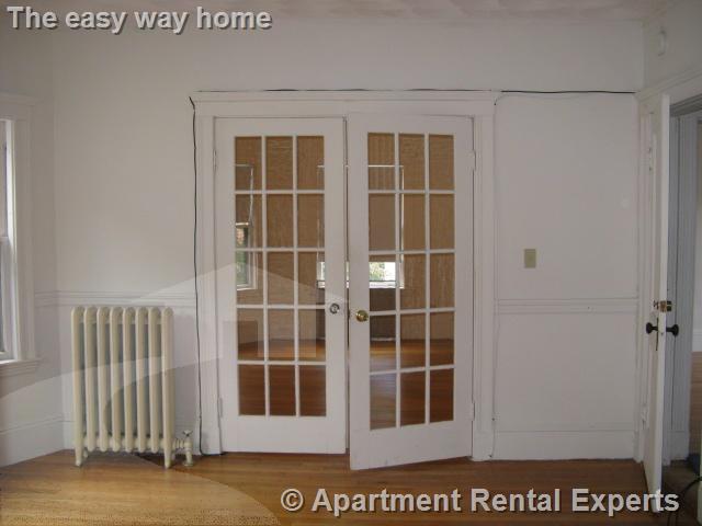 10 Pinkham Rd, Tufts