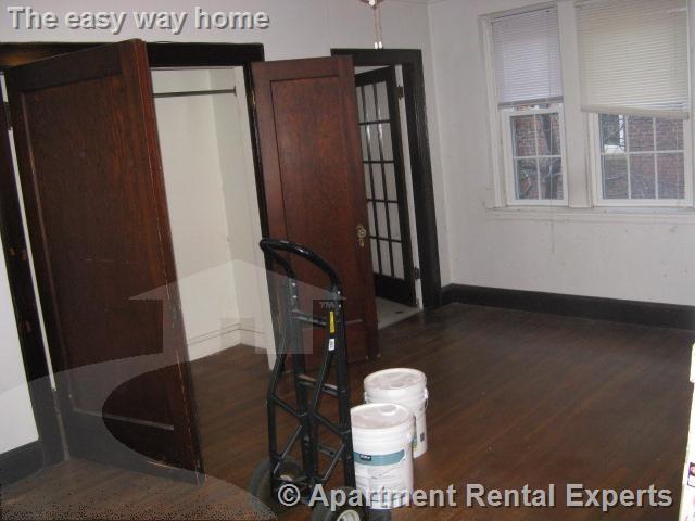 119 College Ave, Davis Square