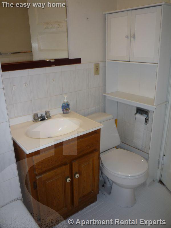 147 Willow Ave, Davis Square