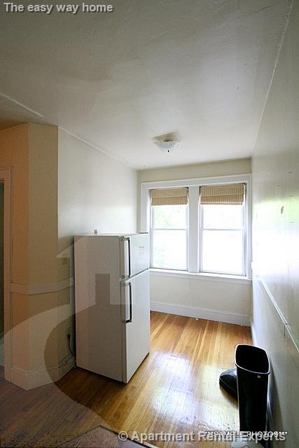 4 Cogswell Ave, Porter Square