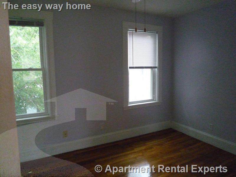 202 Elm St, Davis Square