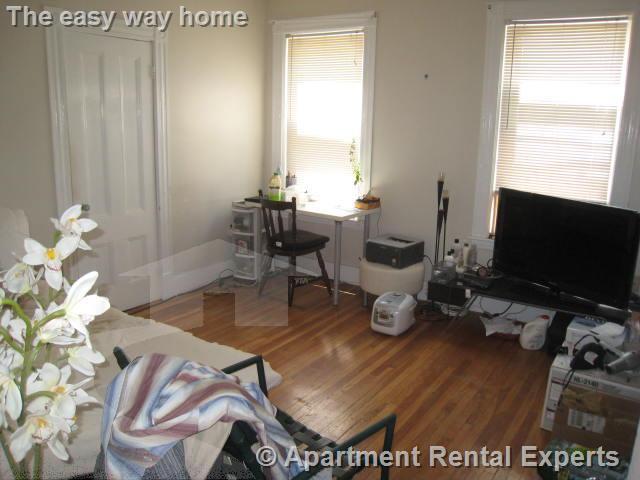 47 Cherry St, Porter Square