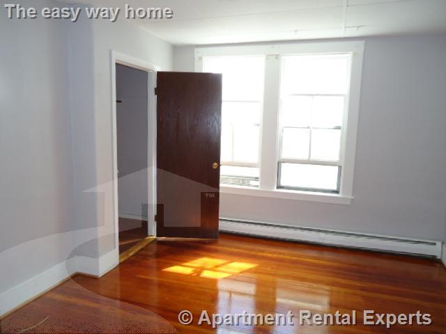 66 Pleasant St, Central Square