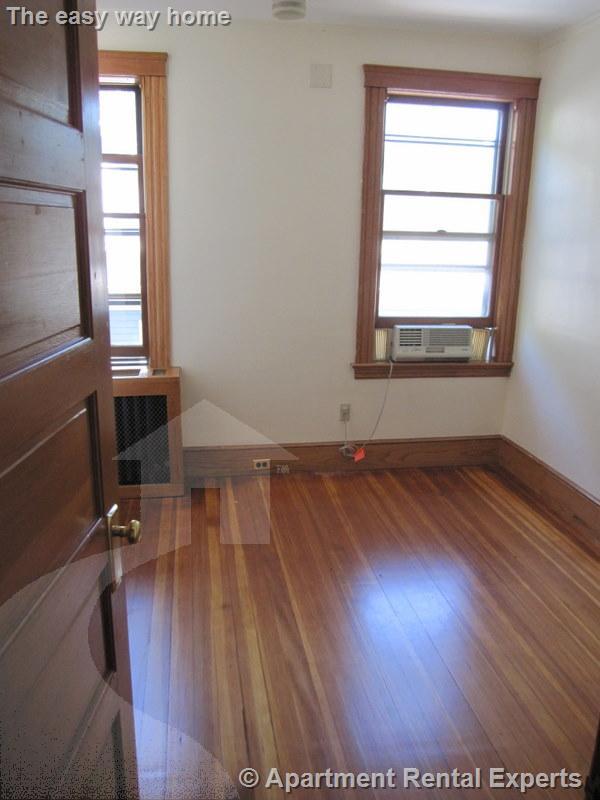 29 Essex St, Central Square