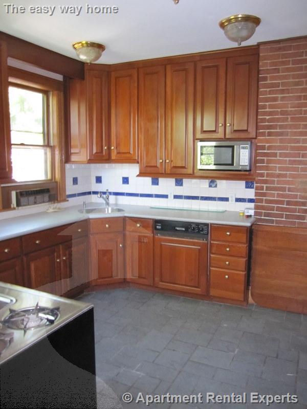 29 Essex St, Central Square