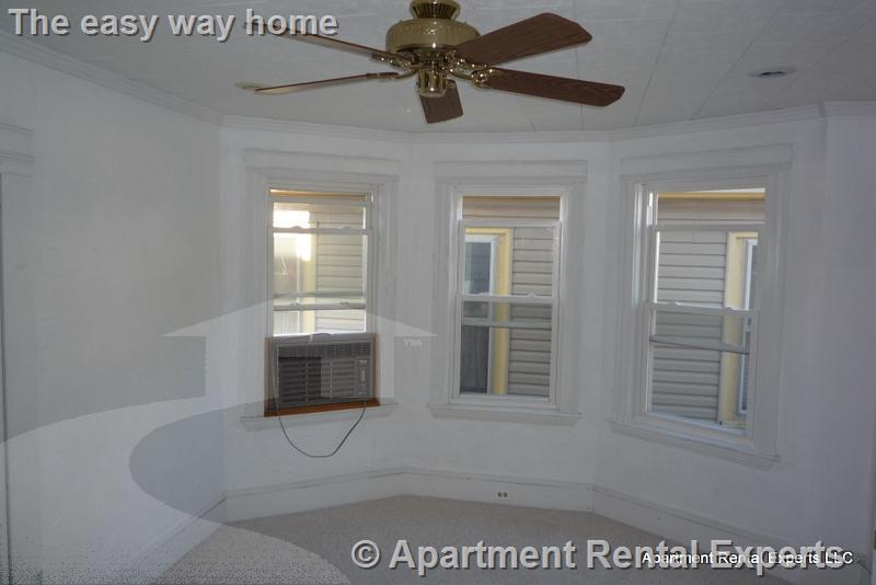 33 Cameron Ave, Davis Square