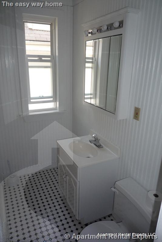 33 Cameron Ave, Davis Square