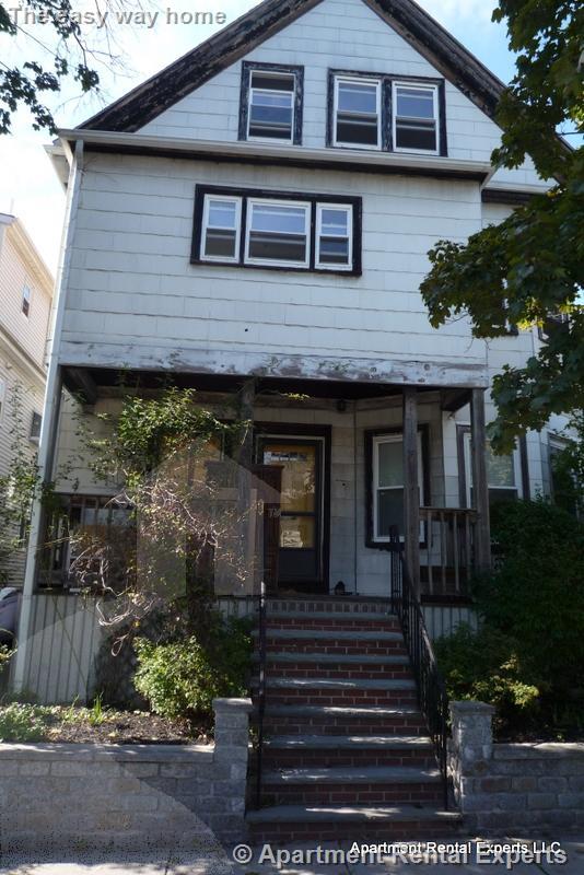 33 Cameron Ave, Davis Square