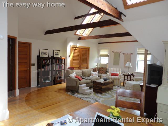 21 Royal Ave, Huron Village