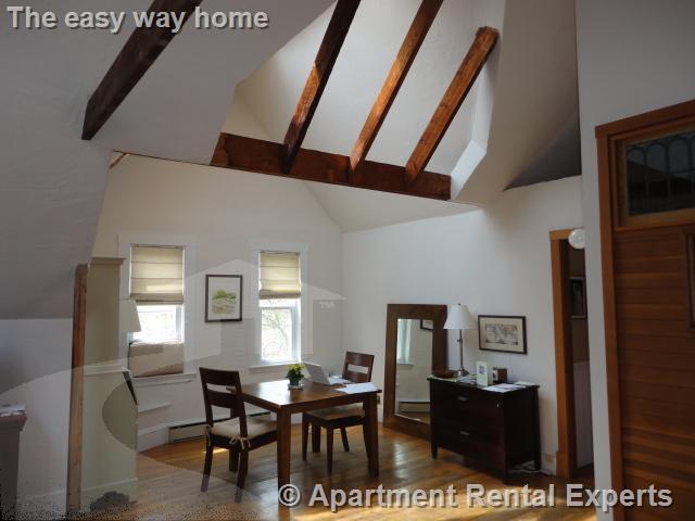 21 Royal Ave, Huron Village