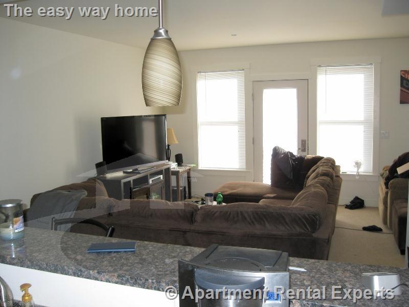87 New St, Fresh Pond