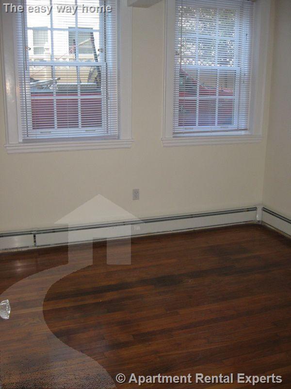 353 Harvard St, Harvard Square