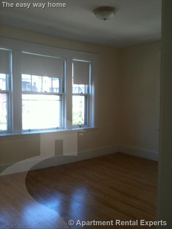 14 Centre St, Central Square