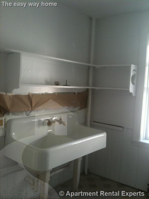 14 Centre St, Central Square