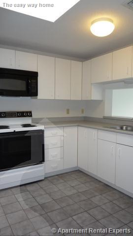 175 Beacon St, Ward Two