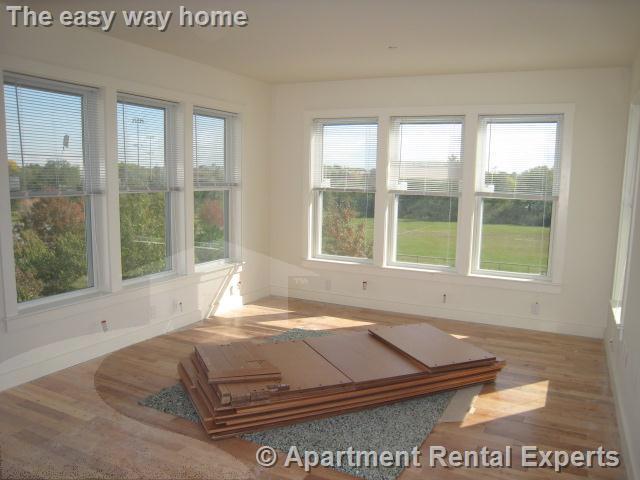 87 New St, Fresh Pond