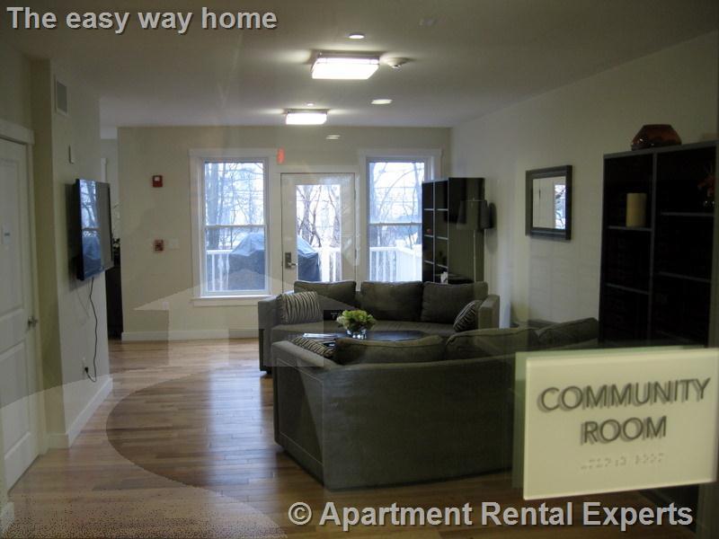 87 New St, Fresh Pond