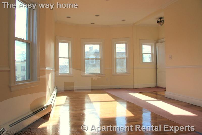 109 Perkins St, Sullivan Square