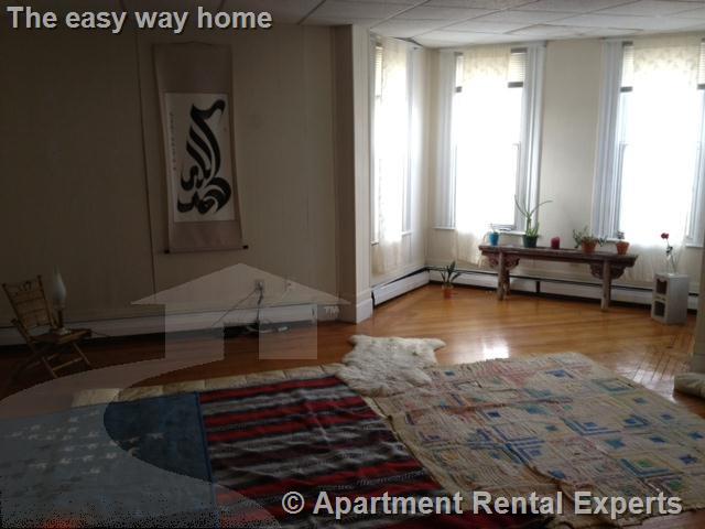 72 Highland Ave, Prospect Hill