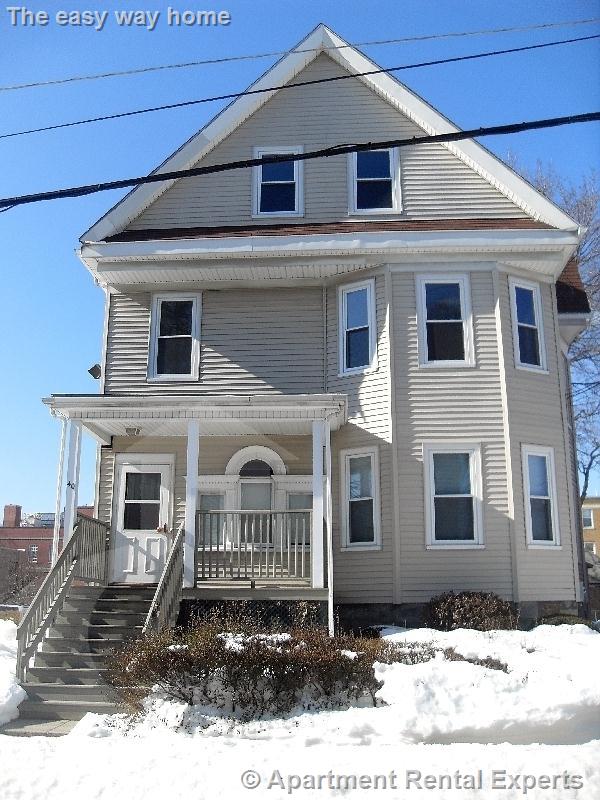 40 Cedar St, Malden Center