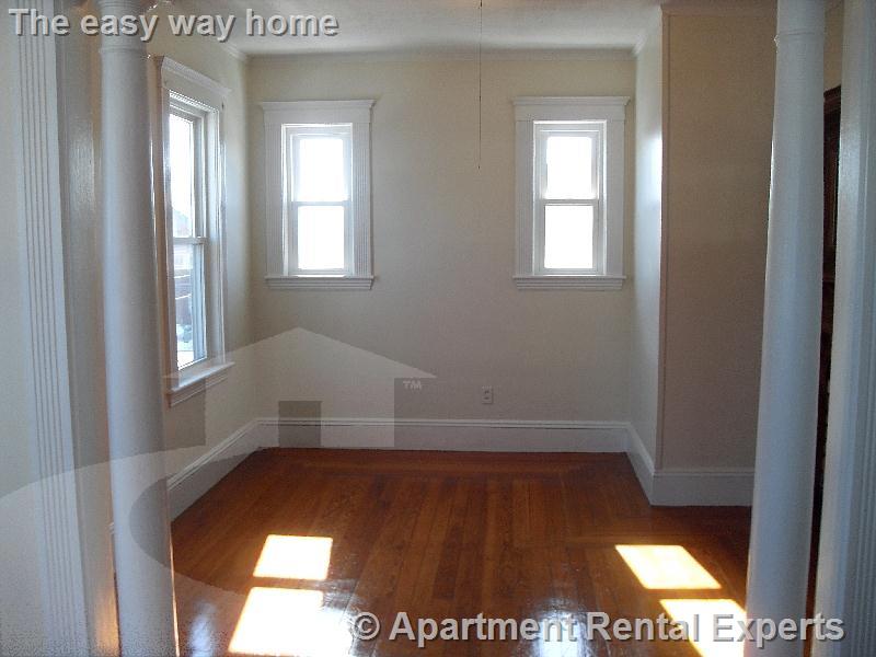 40 Cedar St, Malden Center