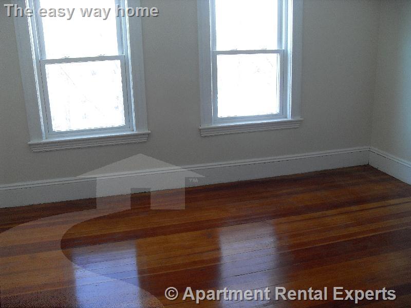 40 Cedar St, Malden Center