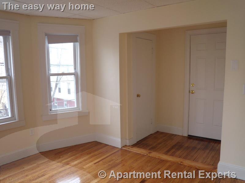 109 Perkins St, Sullivan Square