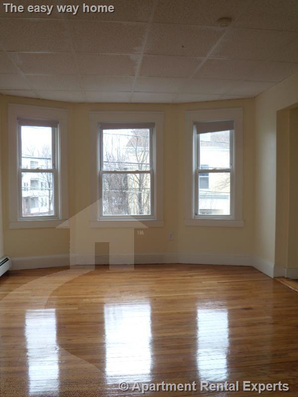 109 Perkins St, Sullivan Square