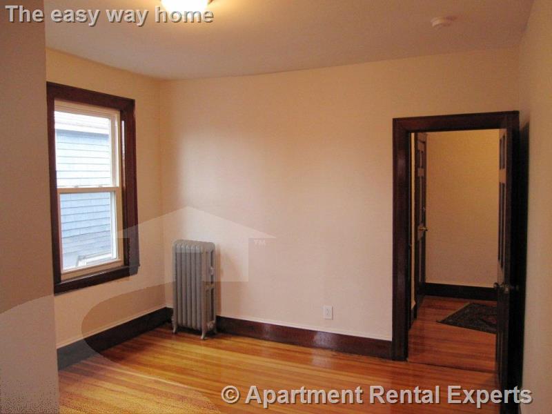 14 Chandler St, Davis Square