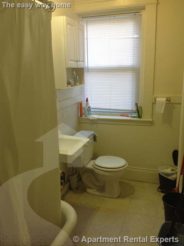 105 Summer St, Malden Center