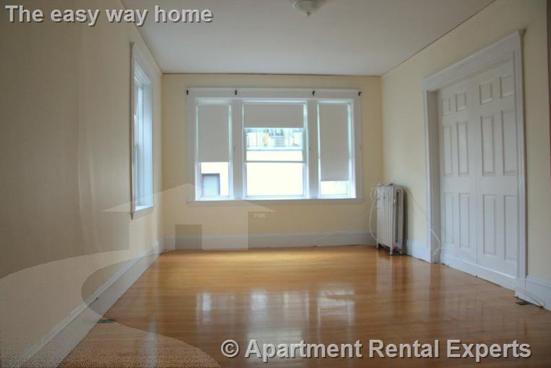 14 Centre St, Central Square