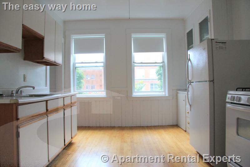 14 Centre St, Central Square