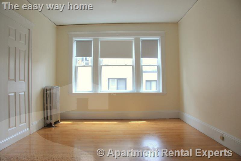 14 Centre St, Central Square