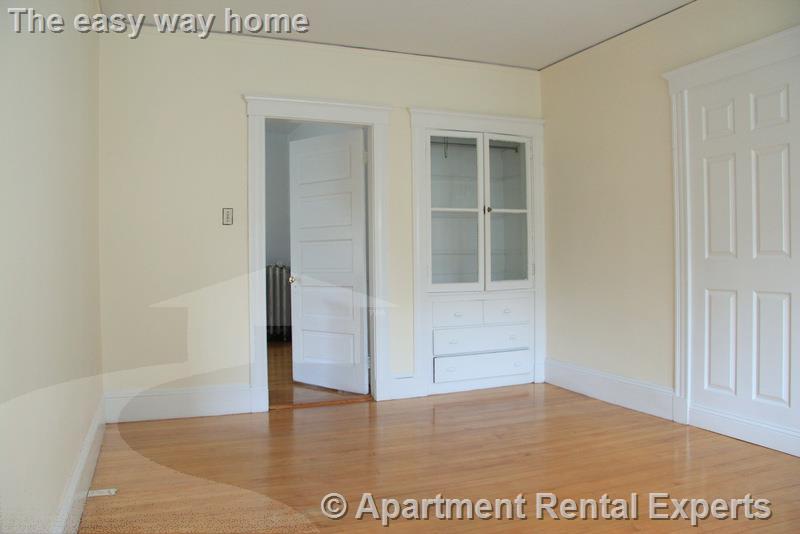 14 Centre St, Central Square