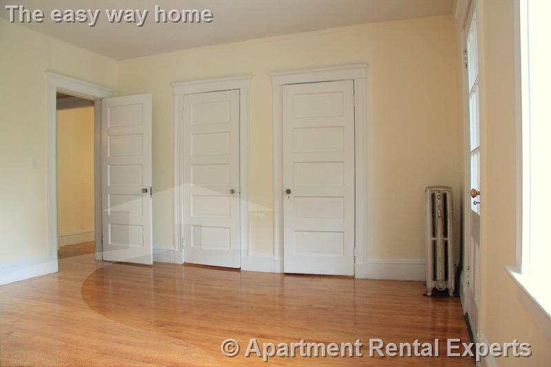 14 Centre St, Central Square