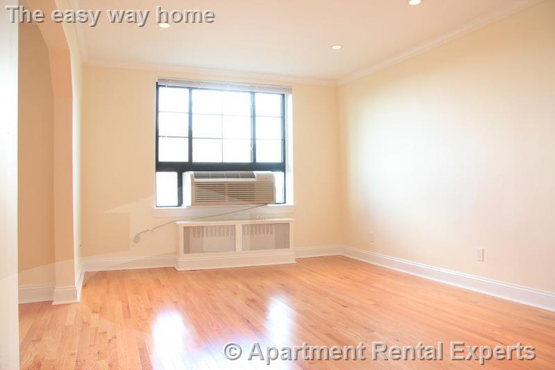 60 Brattle St, Harvard Square