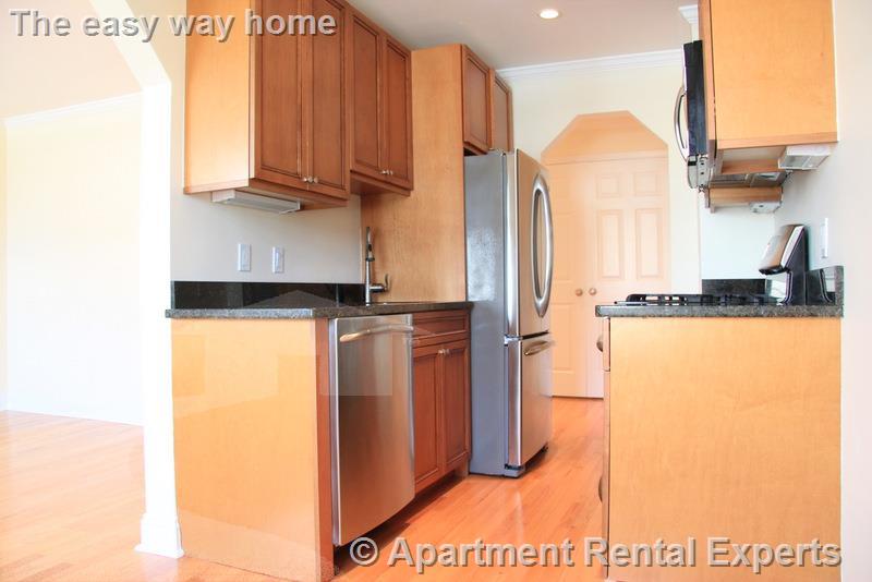 60 Brattle St, Harvard Square