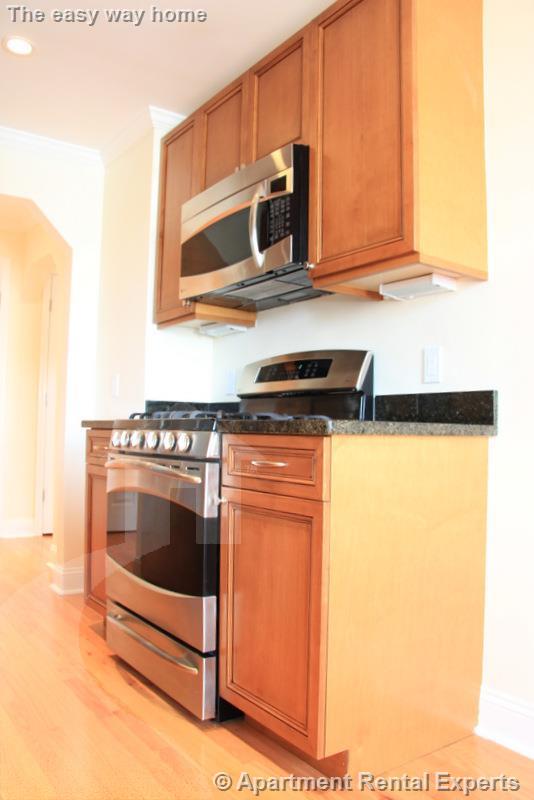 60 Brattle St, Harvard Square