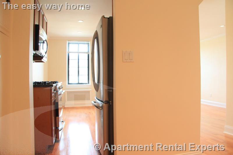 60 Brattle St, Harvard Square