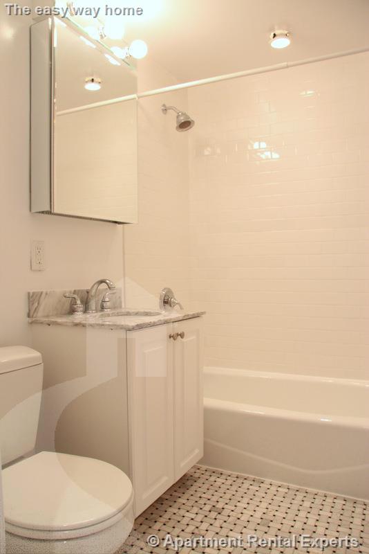 60 Brattle St, Harvard Square