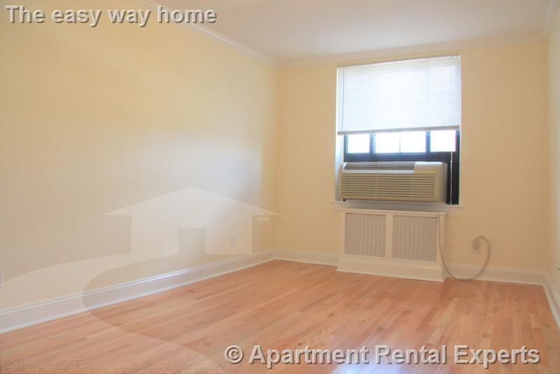 60 Brattle St, Harvard Square