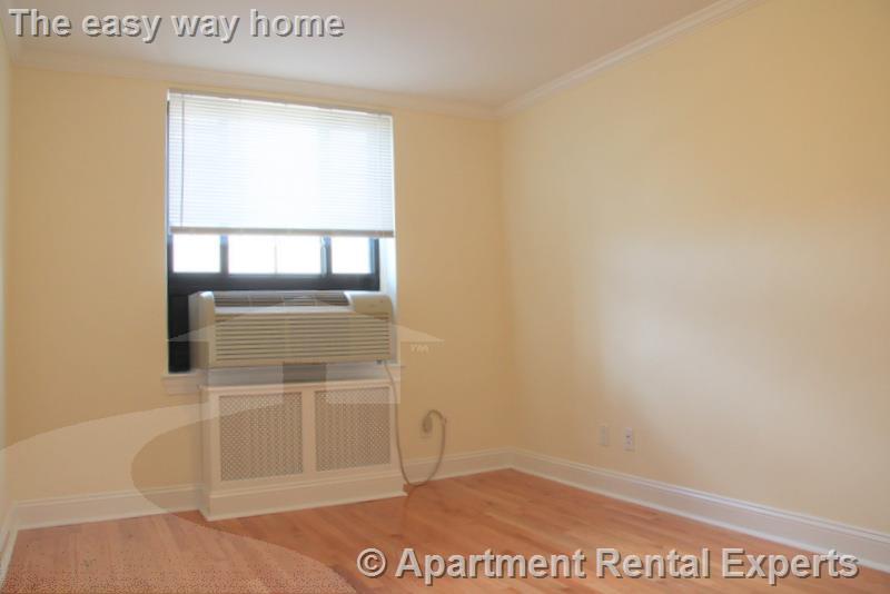 60 Brattle St, Harvard Square