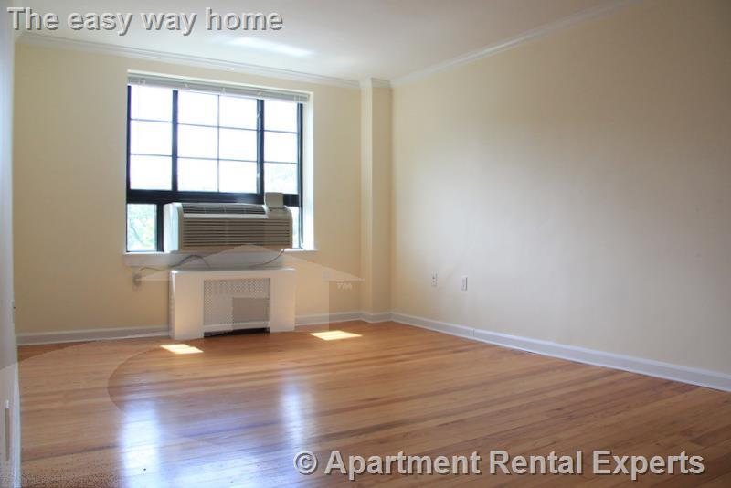 60 Brattle St, Harvard Square