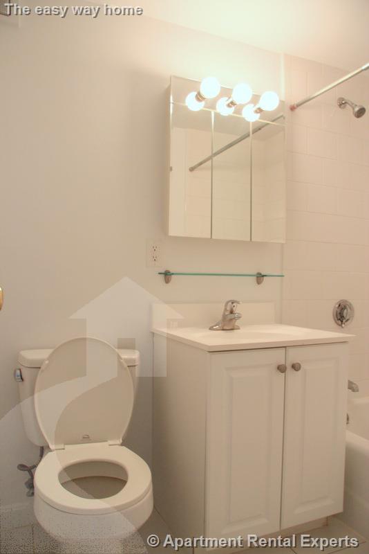 60 Brattle St, Harvard Square