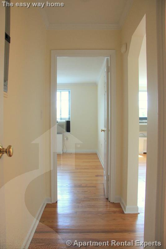 60 Brattle St, Harvard Square