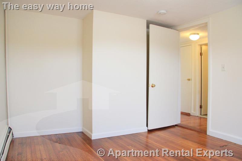 25 Warren St, East Cambridge