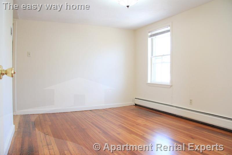 25 Warren St, East Cambridge