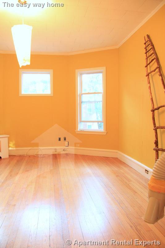 11R Albion St, Spring Hill