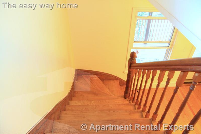 11R Albion St, Spring Hill