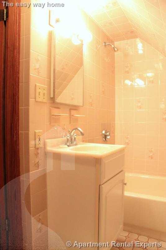 11R Albion St, Spring Hill